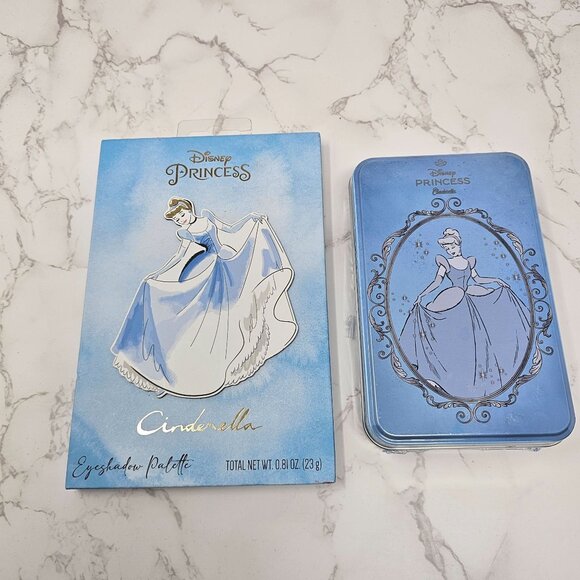 NEW! Disney Cinderella Make-up Set Eye Shadow and Lip Balm - Picture 1 of 7
